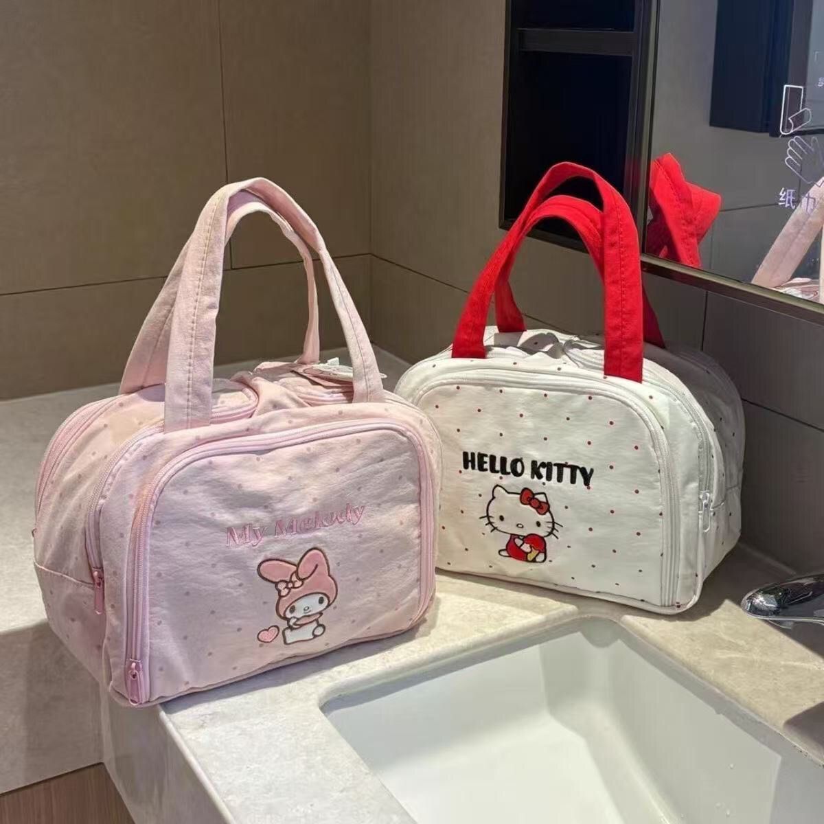 Cute Anime Makeup Bag Cartoon  - Travel Accessories Needed 评论和价格
